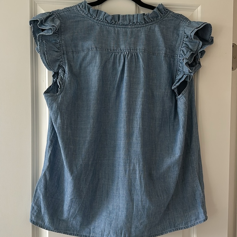 J crew Chambray Ruffle Top size large - Picture 4 of 4